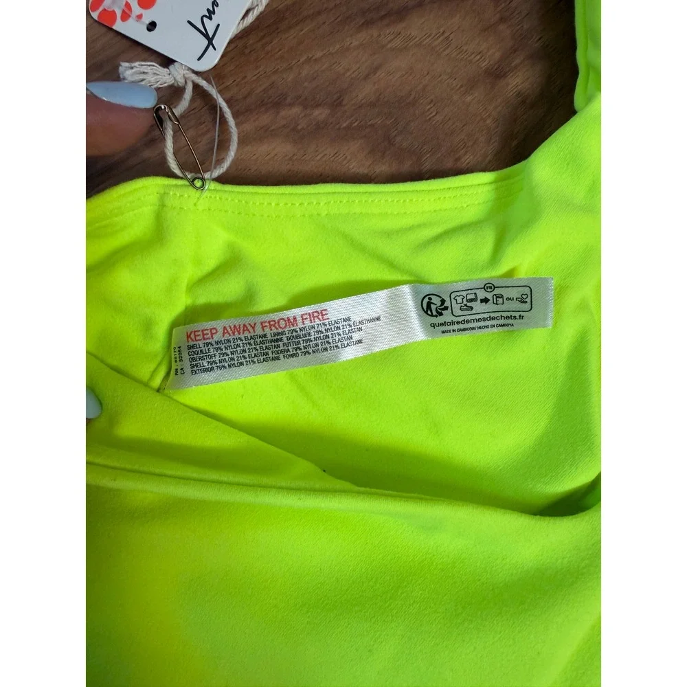 Free People Movement NWT Sports Bra SZ S Neon Highlighter Yellow Hatch